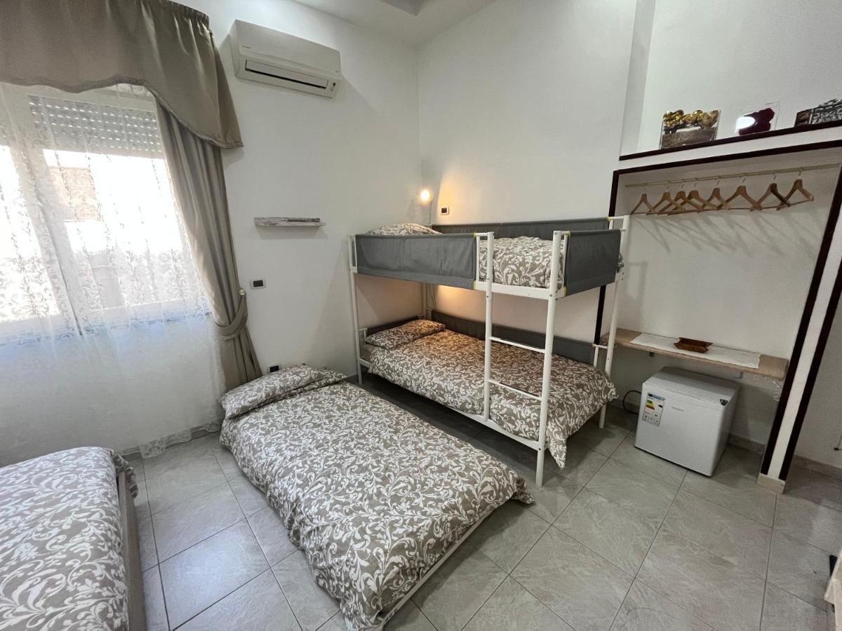 Regy Bed & Breakfast Naples Exterior photo
